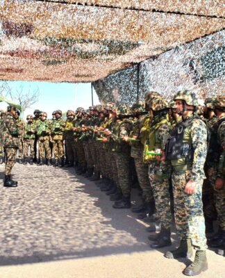 Indian Army Recovers War-Like Stores After Foiling Infiltration Bid Along LoC in Rajouri