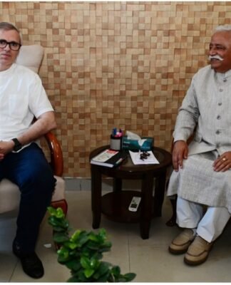 Sadhotra Meets CM Omar Abdullah, Seeks PSGA Implementation