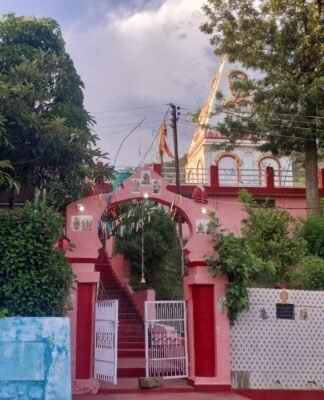 Mystical Shivling of Ramnagar Draws Devotees with Colour-Changing Belief