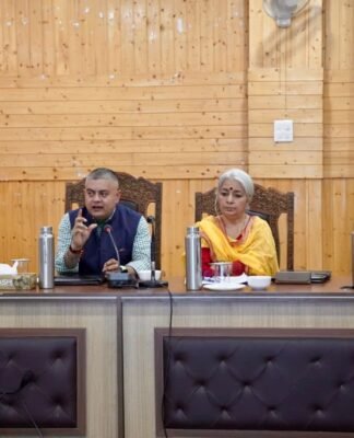 Chief Principal Census Officer Reviews Implementation of Census 2027 Operations in Bandipora