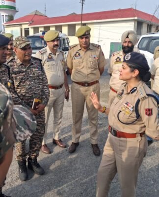 SSP Kathua Reviews Security Preparedness Along Yatra Route, Conducts Extensive Deployment Inspection