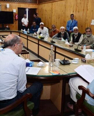 CM Omar Abdullah Reviews Ganderbal Projects, Public Issues