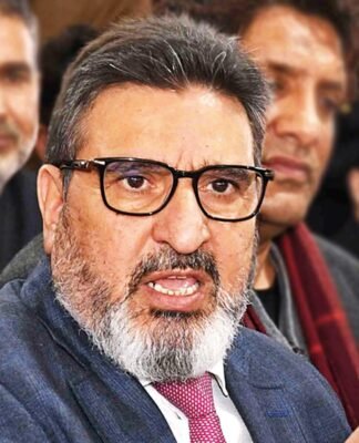 Altaf Bukhari Invites People to Join Apni Party; Ex-NC Leader Akhoon Joins