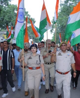 Jammu Police holds Tiranga rally in R.S. Pura