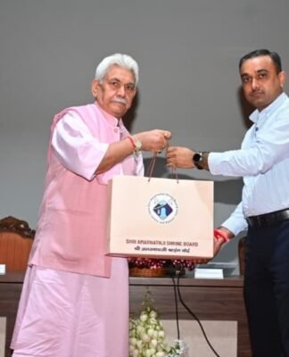LG Sinha Honours Amarnath Yatra-2026 Stakeholders